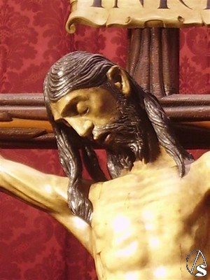 El Cristo de la Vera Cruz es la imagen probablemente ms antigua de la provincia de Sevilla datada en 1500 de la escuela de Gil de Siloe 
