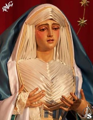 La Virgen de la Paz esta atribuida a Juan de Astorga, restaurada en 1968 por Manuel Pineda Caldern 