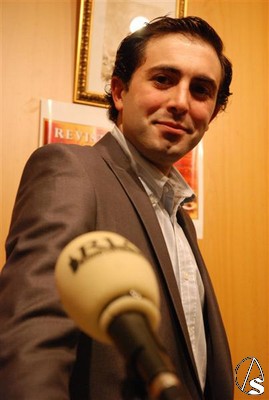 Labe Paralizar Suave Vuelve a Radio las Cofradias "Siempre de Frente" en edición simultánea con Elite  Radio Sevilla