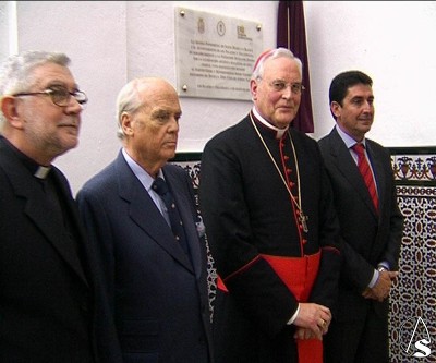  El Prroco de Santa Mara la Blanca, el Presidente de la Fundacin Sevillana-Endesa, el Arzobispo de Sevilla y el Alcalde de Los Palacios y Villafranca.