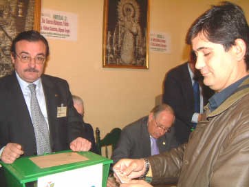  Momento de la votacin de Jos Luis Martnez
