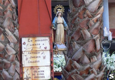 Milagrosa por Sevilla. Francisco Santiago