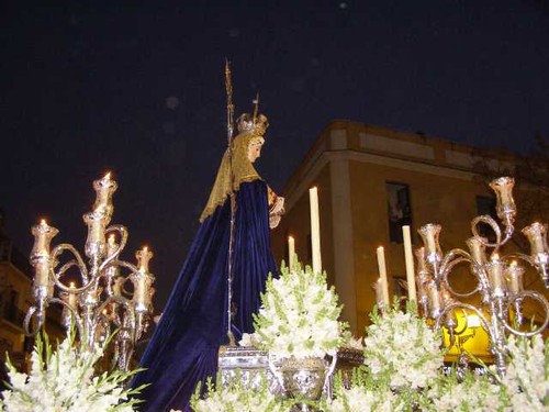 Gloria a la Virgen de la O. J. A. de la Bandera.