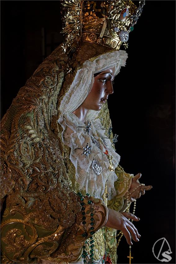 Besamanos a la Virgen de la Esperanza Macarena 2023