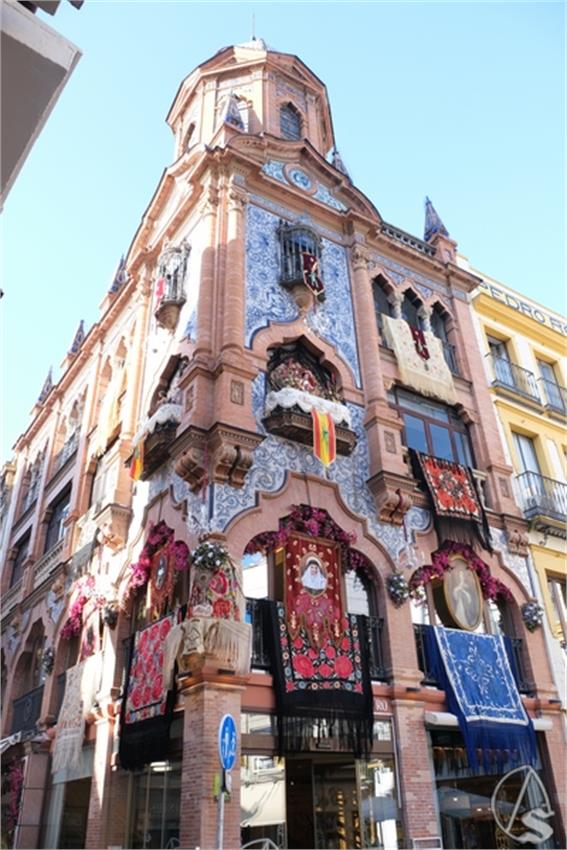 10_B_Pasion_Cruz_Sevilla_Copiar.JPG