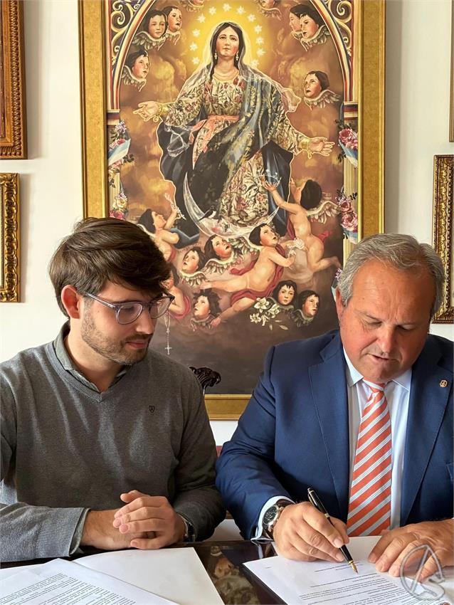 1BF02E34-C5B8-46AA-A0D3-695A0AF14BB6