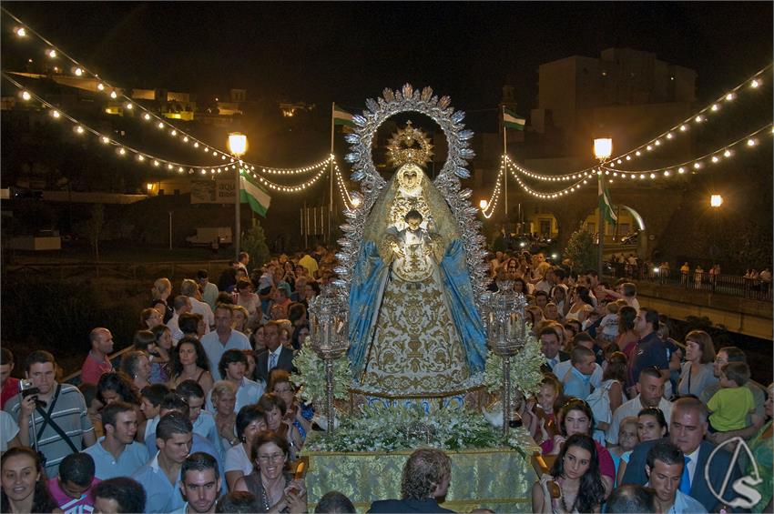 2._Virgen_del_Aguila_cruzando_Puente_de_Jesus_Nazareno
