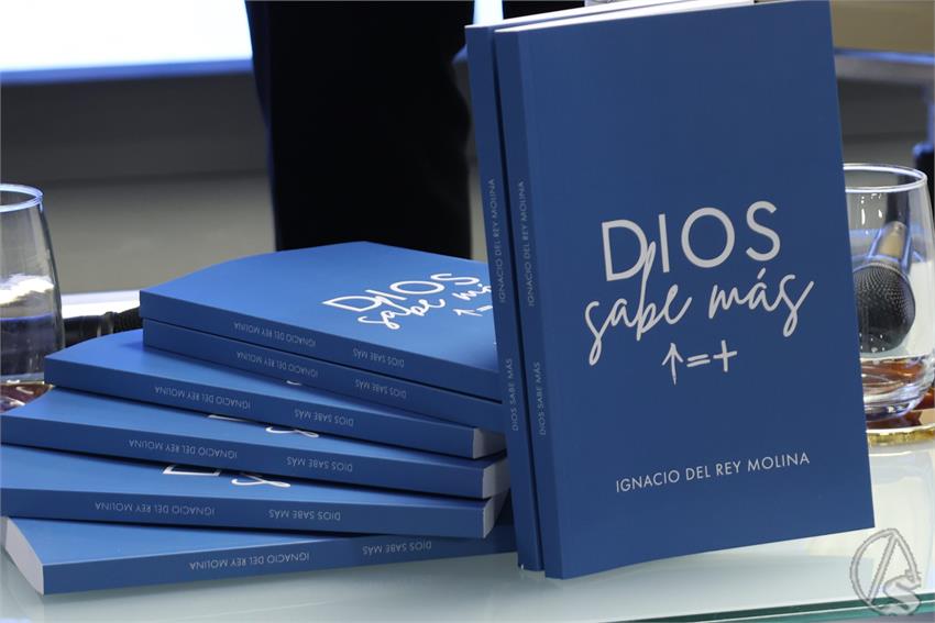 2026-08-12-presentacion-libro-de-ignacio-del-rey-19-scaled