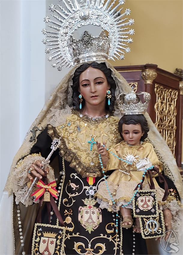 2efeb7c1-fb07-4776-b96a-a6181fc36c7f