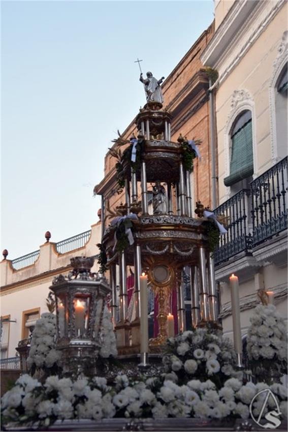 4._Custodia._El_Viso_del_Alcor_1_Copiar.JPG