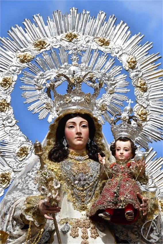 5._Virgen_del_Rosario._Marchena_11_Copiar.JPG