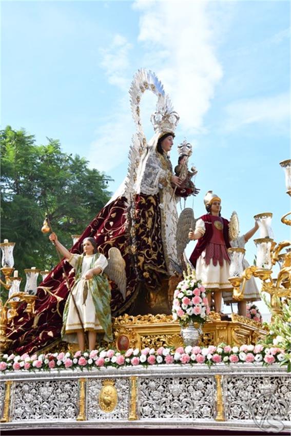 5._Virgen_del_Rosario._Marchena_134_Copiar.JPG