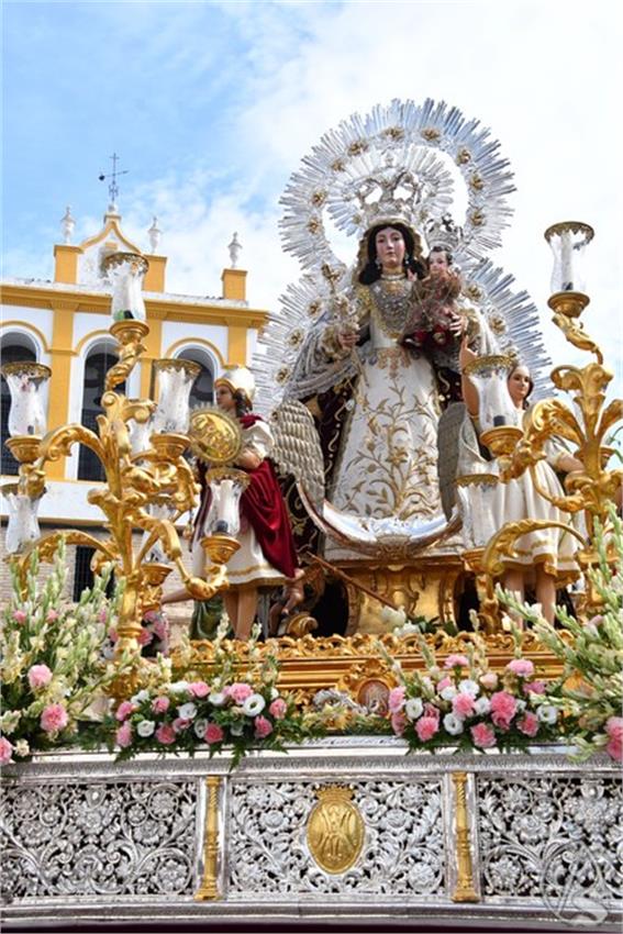 5._Virgen_del_Rosario._Marchena_167_Copiar.JPG