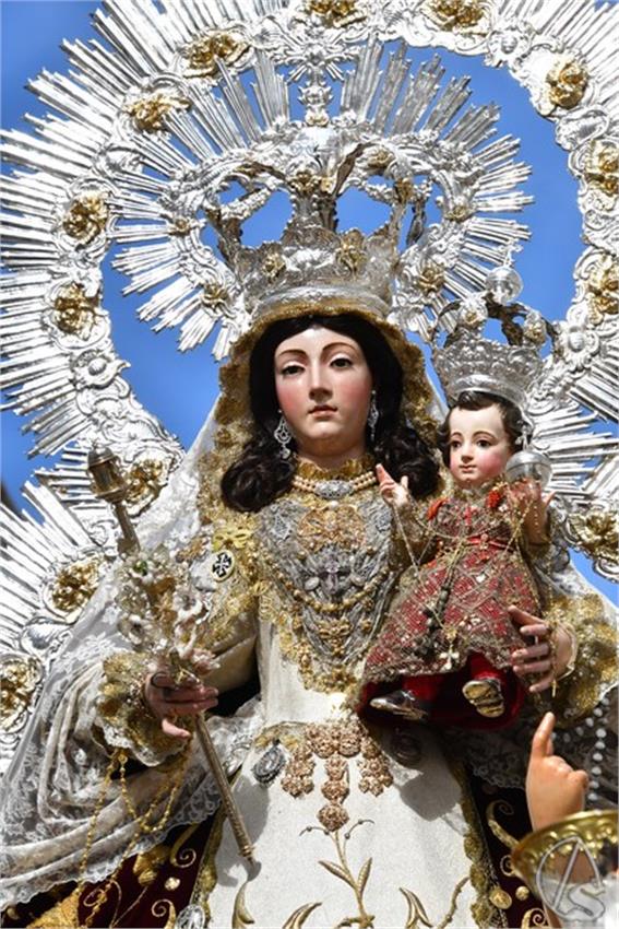 5._Virgen_del_Rosario._Marchena_19_Copiar.JPG