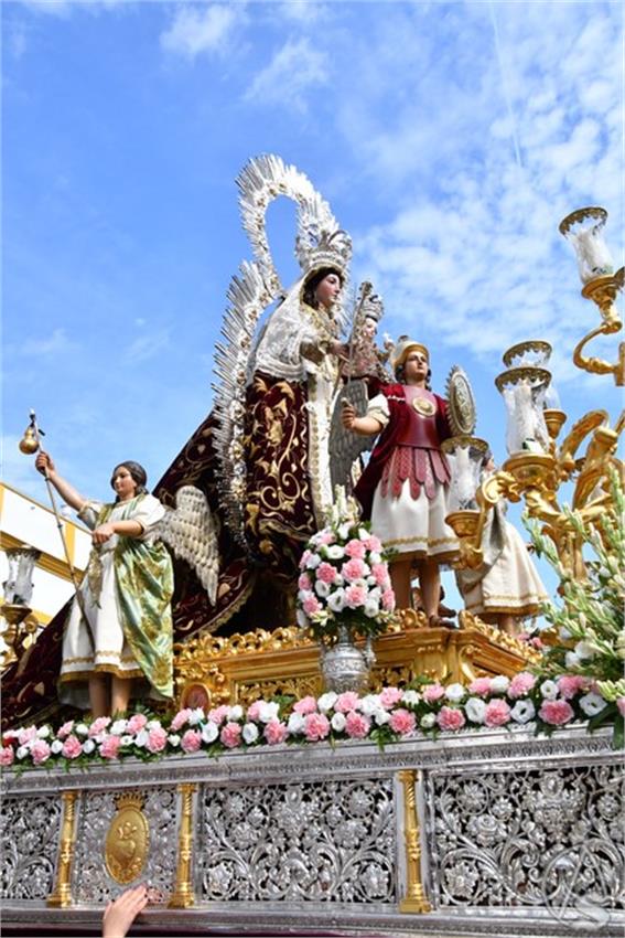 5._Virgen_del_Rosario._Marchena_48_Copiar.JPG