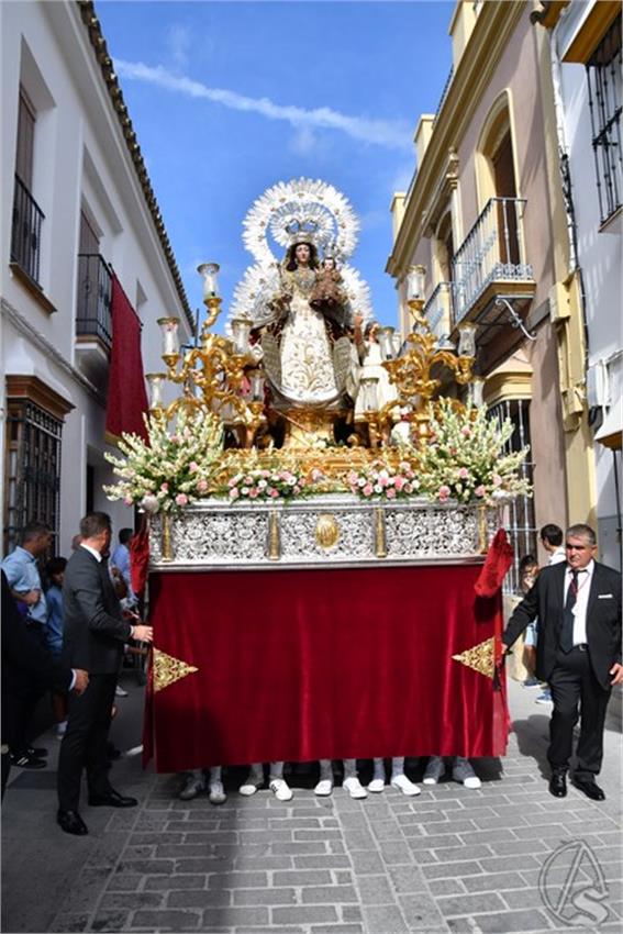 5._Virgen_del_Rosario._Marchena_4_Copiar.JPG