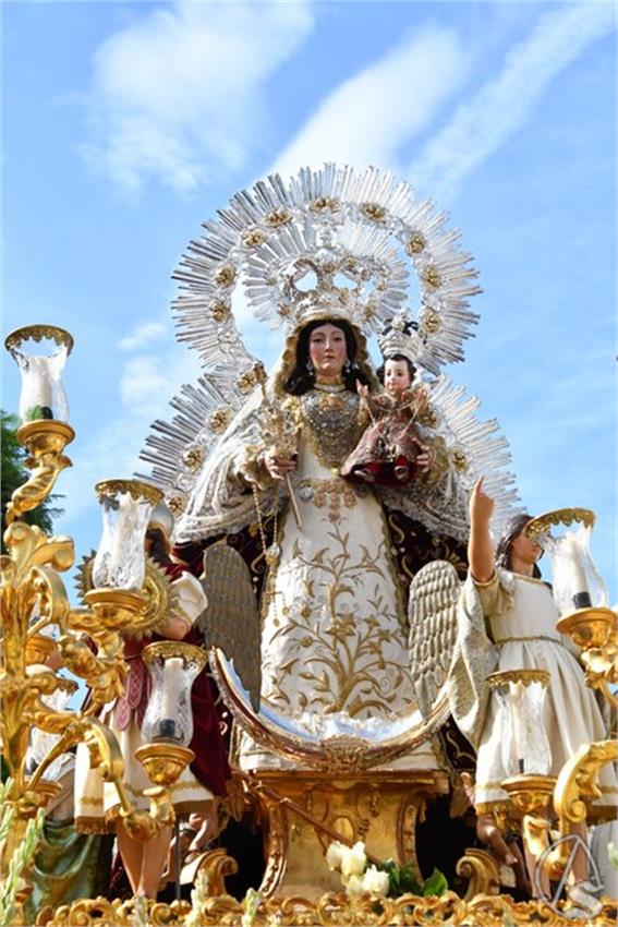 5._Virgen_del_Rosario._Marchena_93_Copiar.JPG