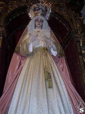 La Virgen de las Lgrimas en su altar de la iglesia de San Miguel 