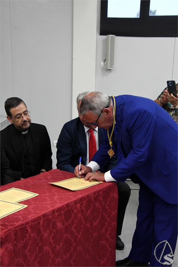 Bendicion_Primera_Piedra_San_Jose_Luis_M_Fernandez_310525__18_.JPG
