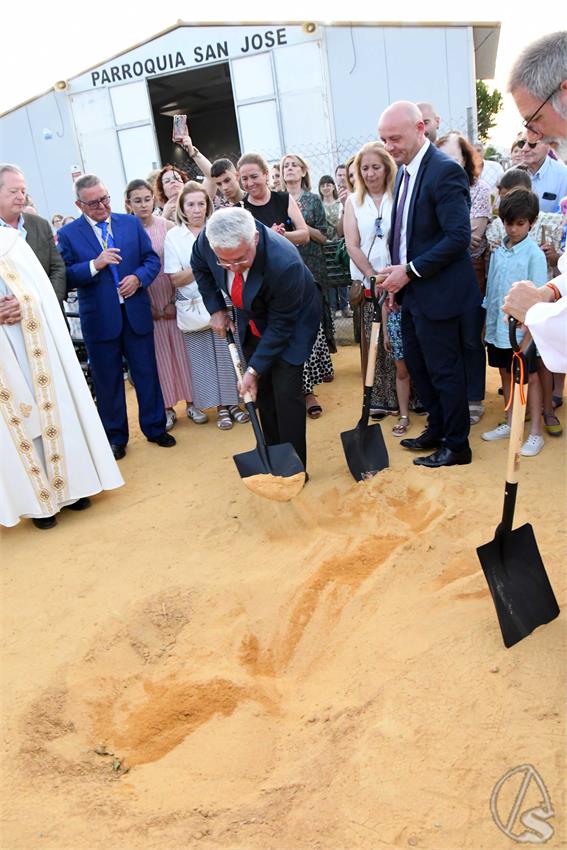Bendicion_Primera_Piedra_San_Jose_Luis_M_Fernandez_310525__39_.JPG