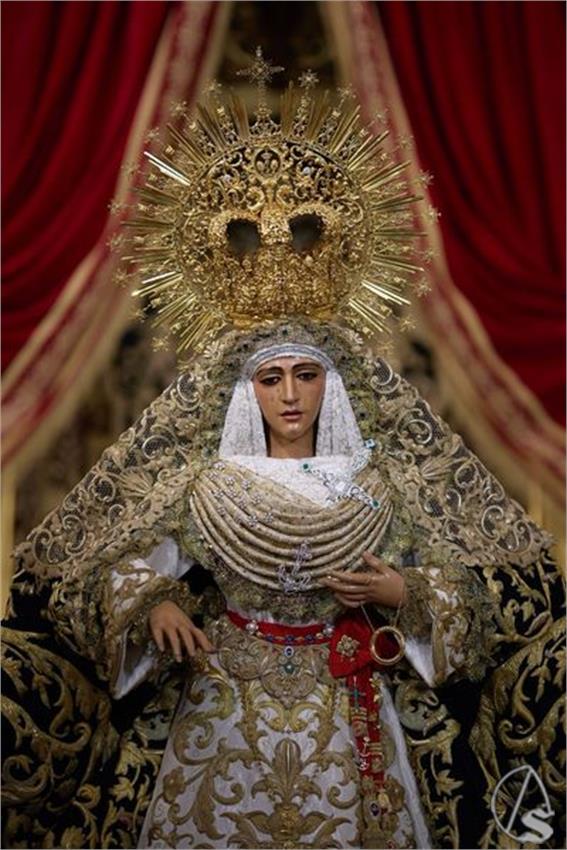Besamanos_Esperanza_Triana_23_Manu_Gomez_Fran_Santiago__2___Copiar_