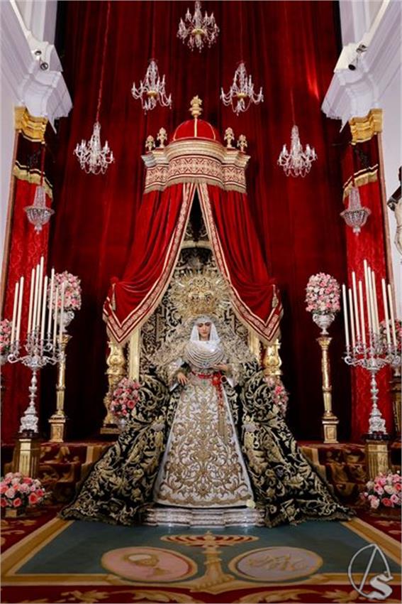 Besamanos_Esperanza_Triana_23_Manu_Gomez_Fran_Santiago__4___Copiar_