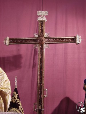 Cruz de guia de la hermandad 