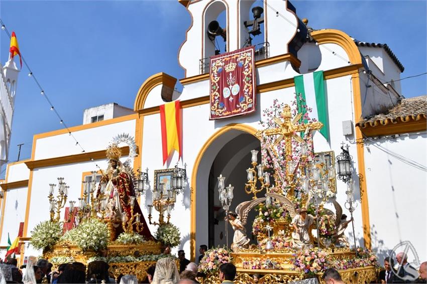 Cruz_de_Arriba_y_Virgen_del_Rosario._2026_Aznalcollar._111_Copiar.JPG