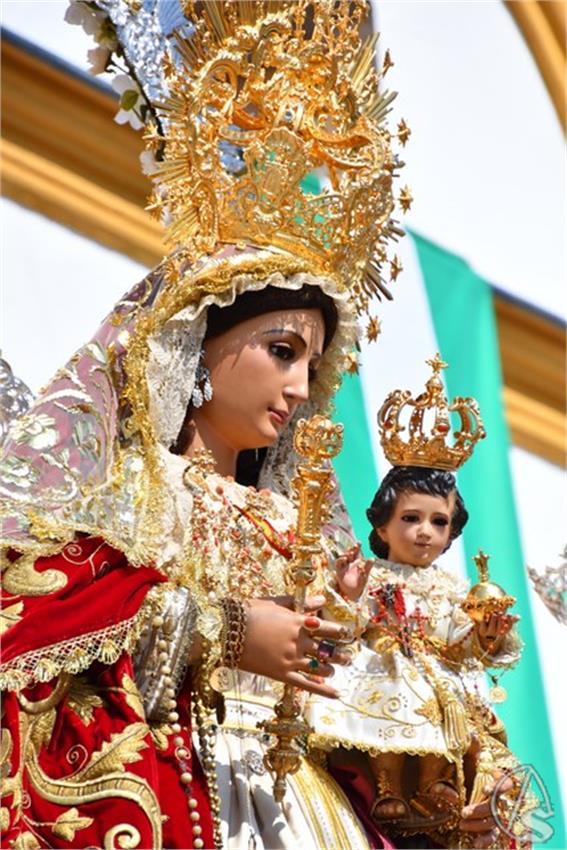 Cruz_de_Arriba_y_Virgen_del_Rosario._2026_Aznalcollar._117_Copiar.JPG