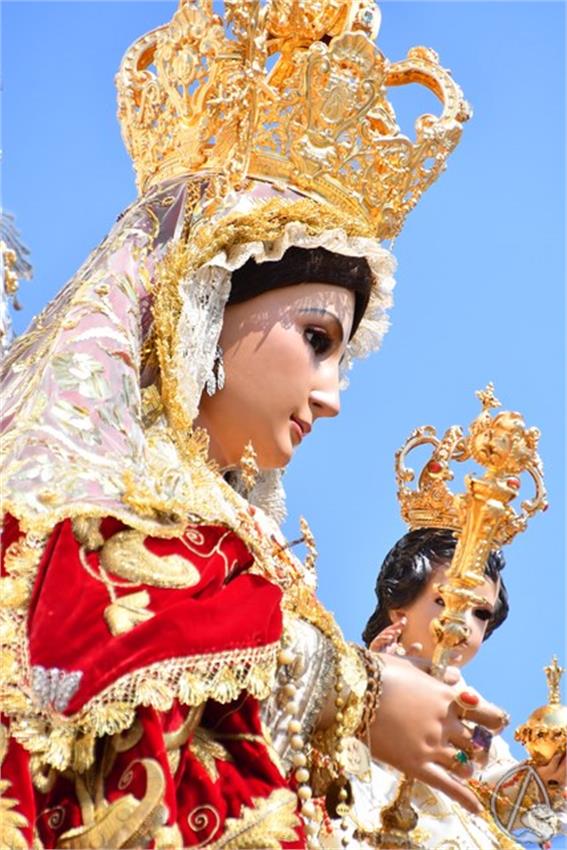 Cruz_de_Arriba_y_Virgen_del_Rosario._2026_Aznalcollar._125_Copiar.JPG