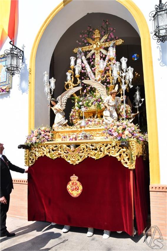 Cruz_de_Arriba_y_Virgen_del_Rosario._2026_Aznalcollar._12_Copiar.JPG