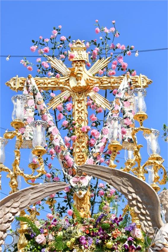 Cruz_de_Arriba_y_Virgen_del_Rosario._2026_Aznalcollar._195_Copiar.JPG