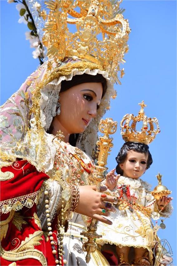 Cruz_de_Arriba_y_Virgen_del_Rosario._2026_Aznalcollar._264_Copiar.JPG