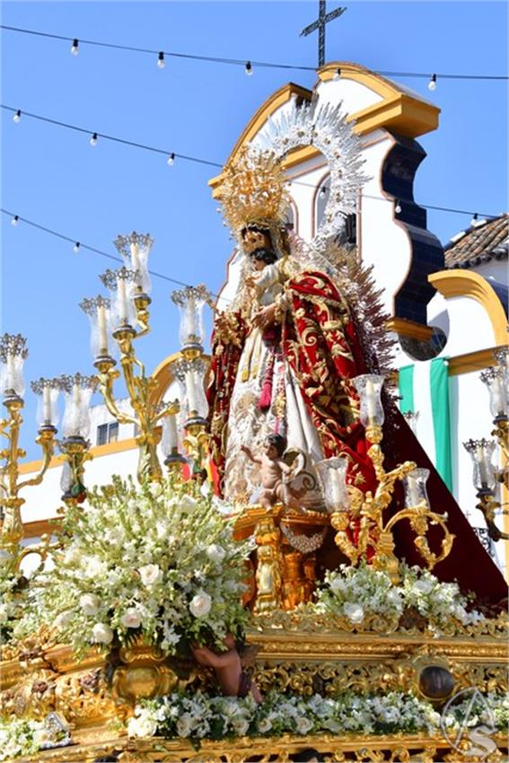 Cruz_de_Arriba_y_Virgen_del_Rosario._2026_Aznalcollar._279_Copiar.JPG