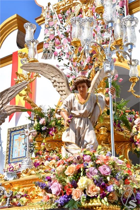 Cruz_de_Arriba_y_Virgen_del_Rosario._2026_Aznalcollar._39_Copiar.JPG