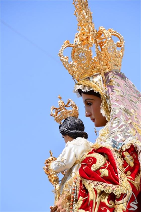 Cruz_de_Arriba_y_Virgen_del_Rosario._2026_Aznalcollar._416_Copiar.JPG