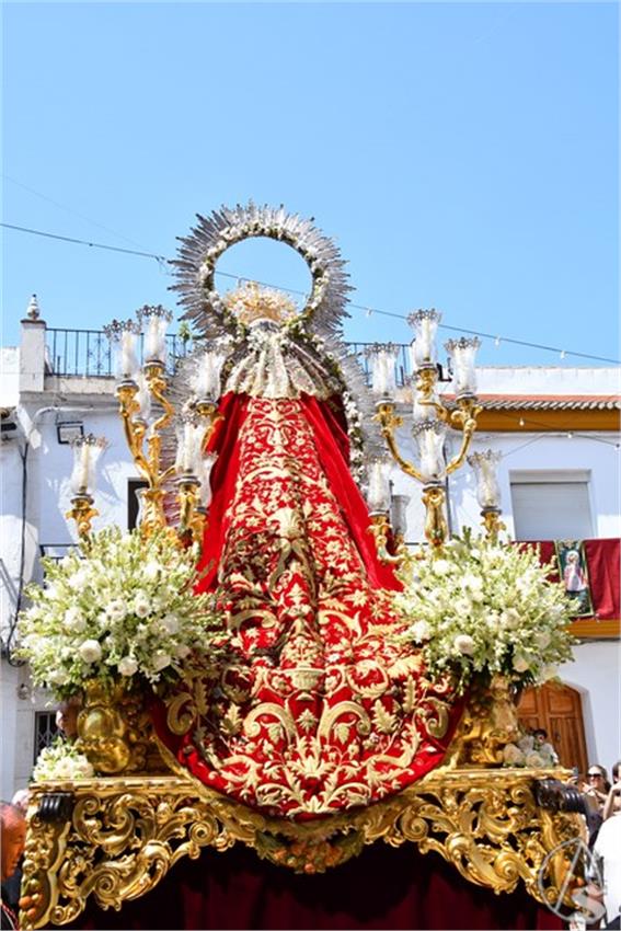 Cruz_de_Arriba_y_Virgen_del_Rosario._2026_Aznalcollar._444_Copiar.JPG