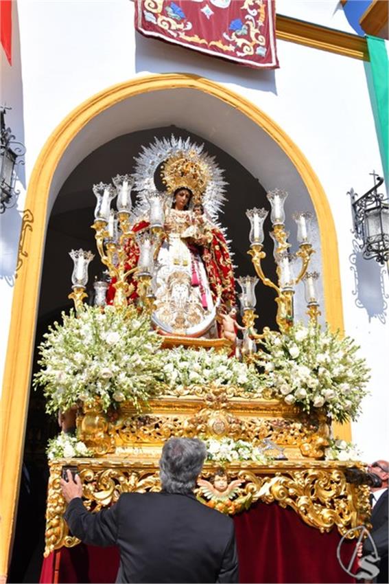 Cruz_de_Arriba_y_Virgen_del_Rosario._2026_Aznalcollar._75_Copiar.JPG