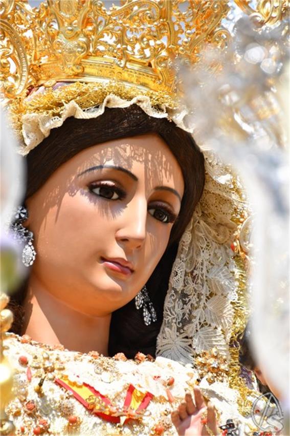 Cruz_de_Arriba_y_Virgen_del_Rosario._2026_Aznalcollar._78_Copiar.JPG