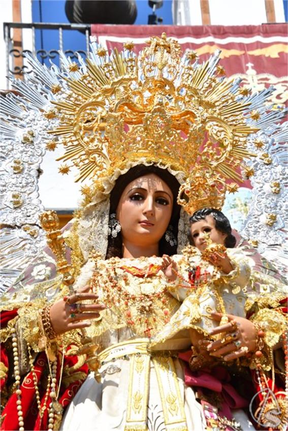 Cruz_de_Arriba_y_Virgen_del_Rosario._2026_Aznalcollar._92_Copiar.JPG