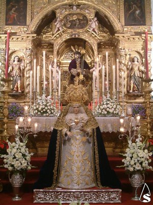 La hermandad est establecida en una capillita de la Iglesia del Convento de San Francisco 