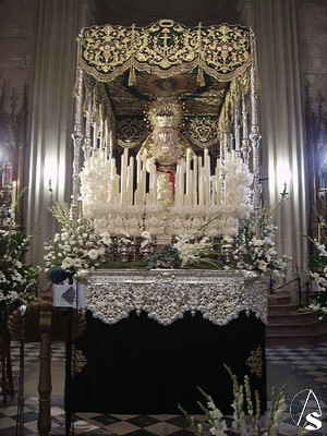 Conjunto del paso de palio de Nuestra Seora de la Esperanza 