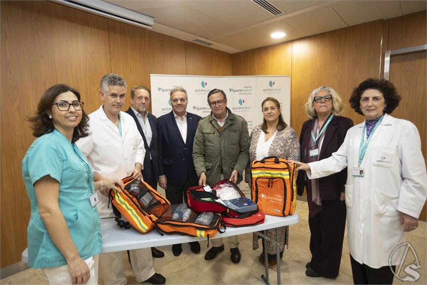 Entrega_de_material_para_servicios_medicos_de_Semana_Santa
