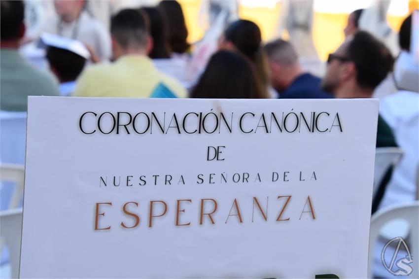 Esperanza_Coronada._La_Roda_de_Andalucia_280_Copiar.JPG