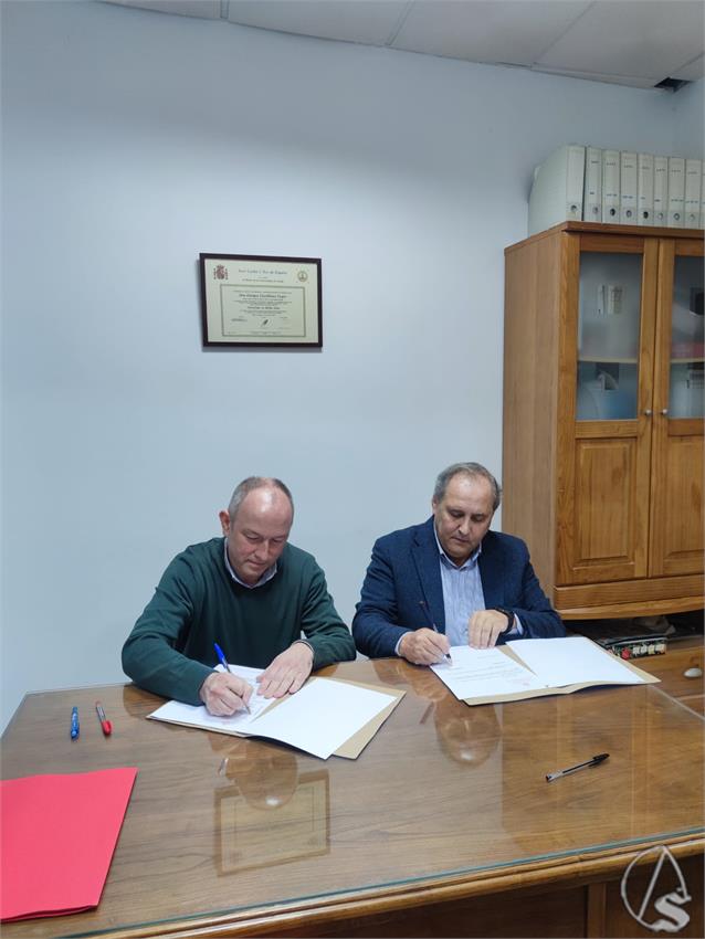 Firma_contrato_restauracion