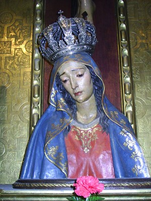  Dolorosa bajo el Cristo de San Agustin