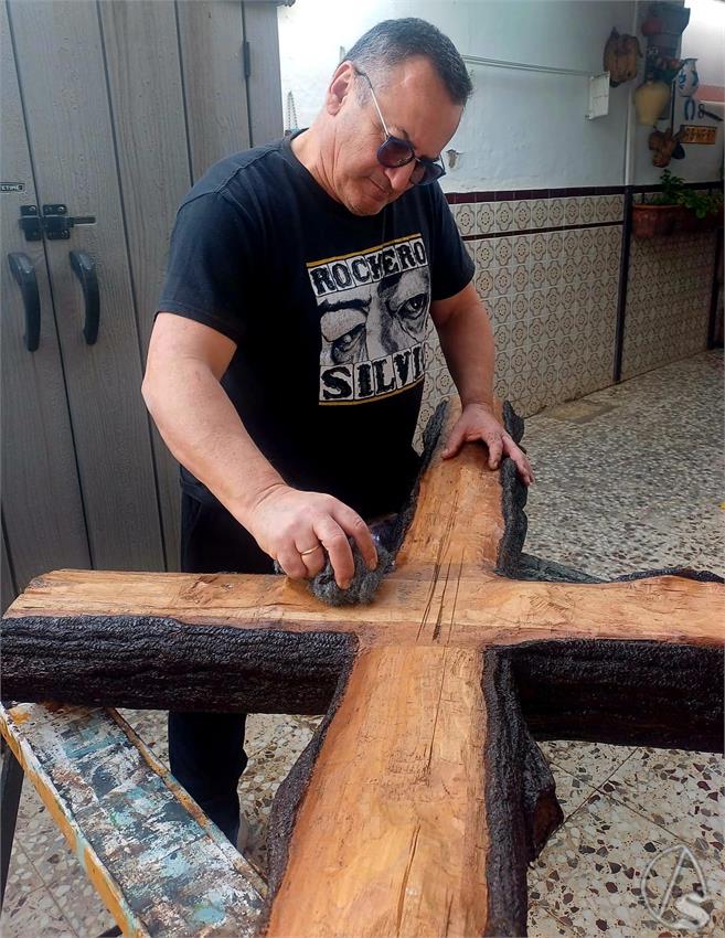 Nueva_cruz_de_camarin_de_Nuestro_Padre_Jesus_de_la_Humildad__3_