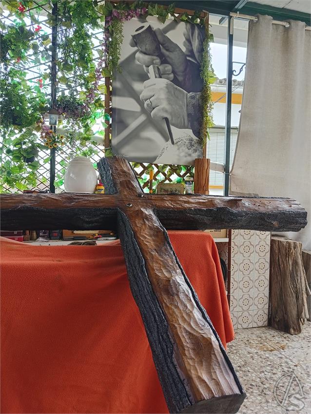 Nueva_cruz_de_camarin_de_Nuestro_Padre_Jesus_de_la_Humildad__4_