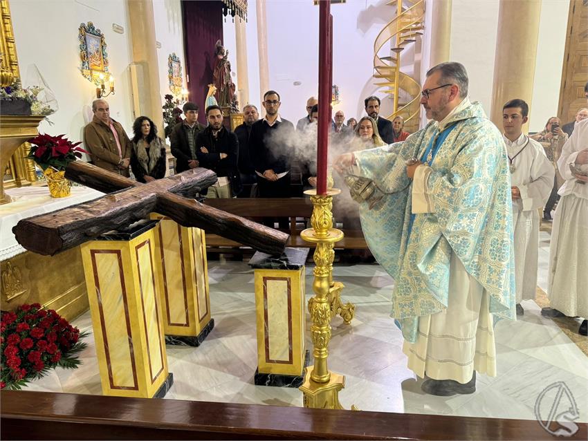 Nueva_cruz_de_camarin_de_Nuestro_Padre_Jesus_de_la_Humildad__6_