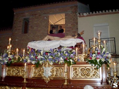 Va Crucis ext. del Cristo Yacente en su paso 